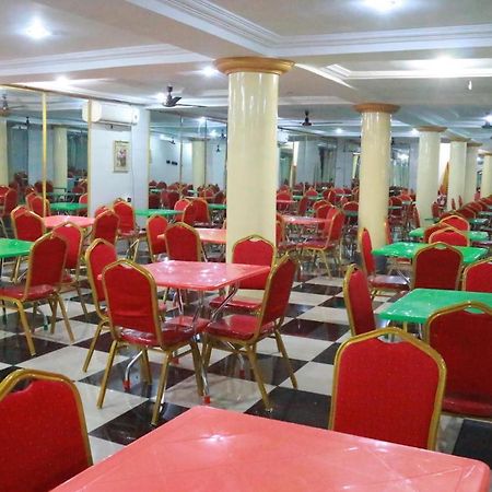 Cute Villa Hotel And Suites Ούγιο Εξωτερικό φωτογραφία