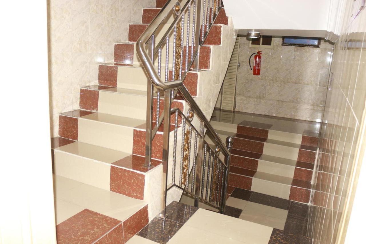 Cute Villa Hotel And Suites Ούγιο Εξωτερικό φωτογραφία
